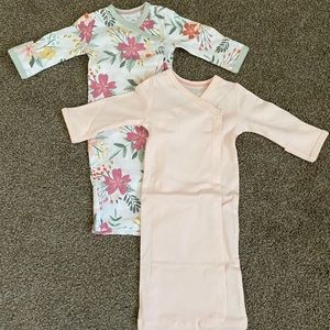 Preemie gowns